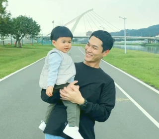 宇宙人阿奎兒子小虎樂當〈一起去跑步〉MV男主角　可愛力爆發三天內破20萬觀看