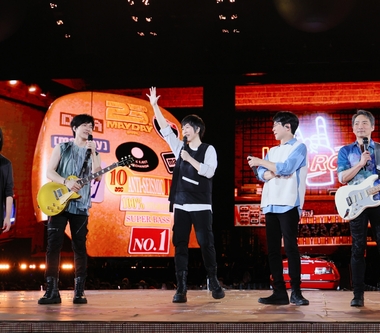 五月天《回到那一天》高雄歌單有驚喜 無預警直播邀請手機前的你合唱〈笑忘歌〉繼續下一個25年！