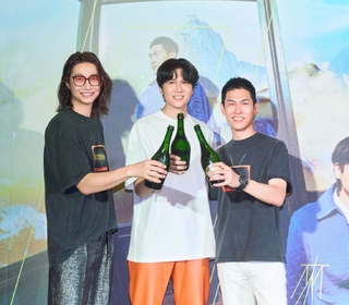 金曲樂團宇宙人《α：回到未來》20週年演唱會圓滿落幕 二度攻蛋大成功開香檳慶功