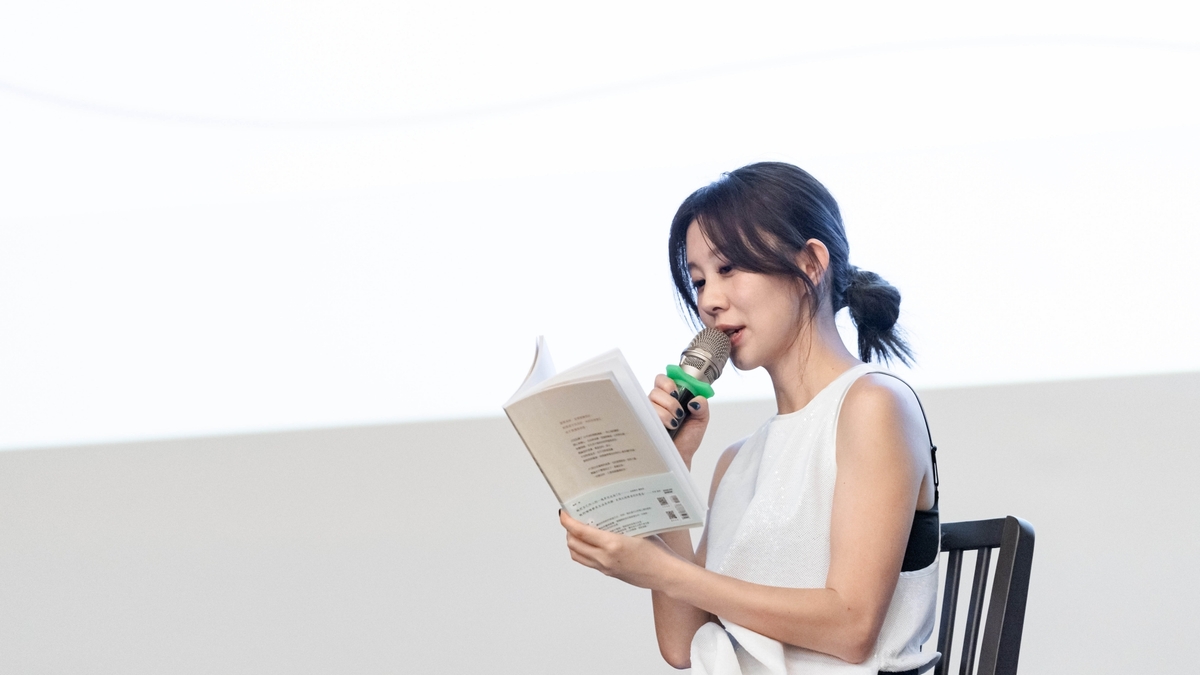 白安以文字創作者身份受邀擔任臺中文學季代言人 和上百位讀者暢聊心路歷程