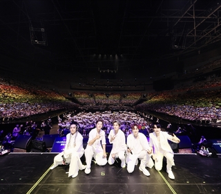 回歸樂壇一年創造「無懈可擊」紀錄  歌迷彩虹應援逼哭Energy