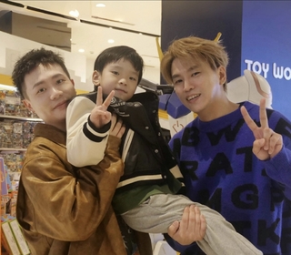 化身保母奶爸照顧Energy阿弟5歲兒 玩具店血拼、大玩遊樂區讓蕭秉治直喊：要虛脫了！