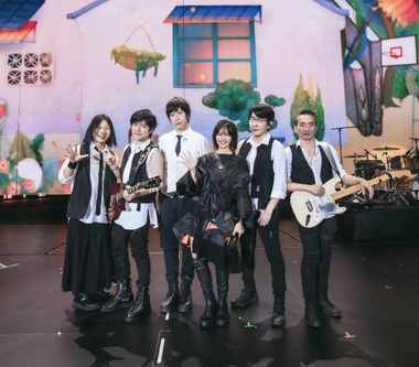 五月天《回到那一天》新加坡第二場　雙開場嘉賓＋雙特別嘉賓　雙重驚喜星光熠熠