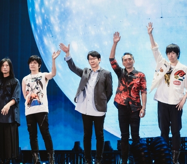 五月天《回到那一天》演唱會哈爾濱最終場 歌迷飛越3千公里送上廣東大名產