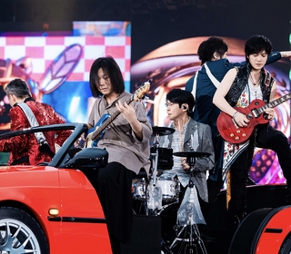 五月天超越鳥巢新紀錄  與430萬歌迷共創43場鳥巢搖滾萬歲壯舉