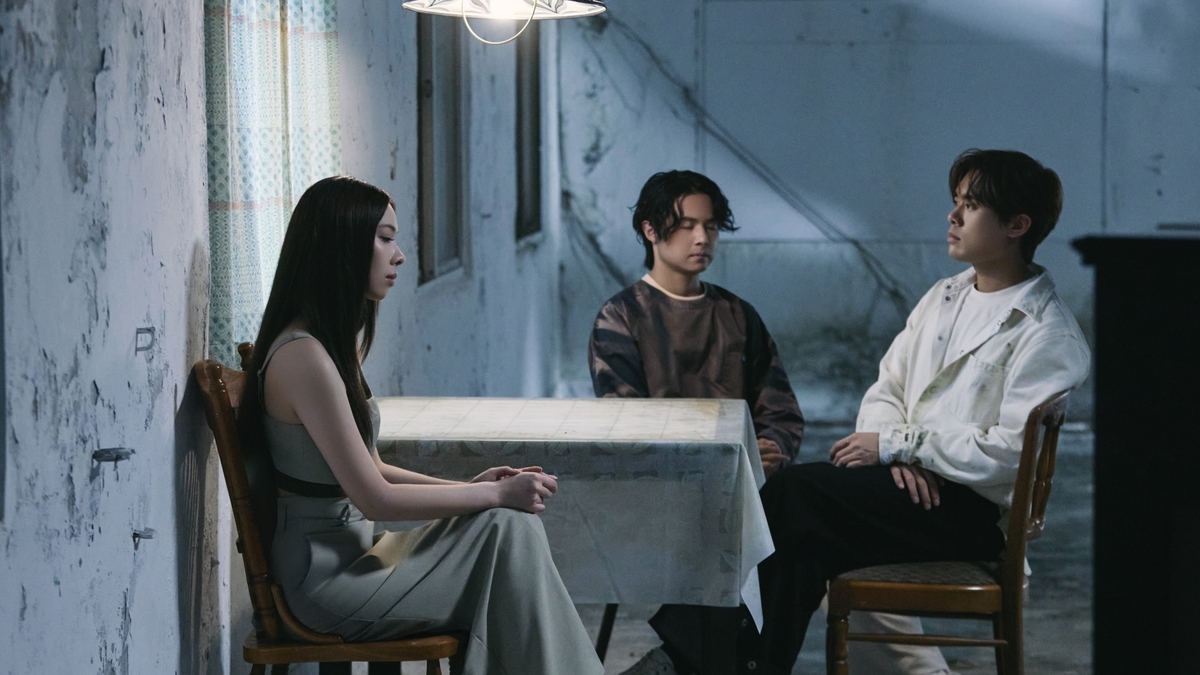 Z世代天團告五人新專輯好評如潮　首度打造雙MV心痛爆擊　〈癒合〉墜落篇直擊心碎臨界點　接住篇8/28慢慢癒合