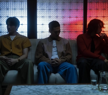 宇宙人全新單曲〈不曾寧靜的夜〉話題狂飆　億級日本名導新保拓人跨海執導MV　打造復古流行美學