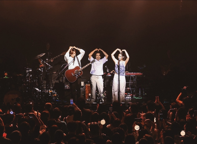 告五人領數千名哈瓜駛向「從未見過的海」　專屬粵語歌〈成長的錯〉下足功夫　香港哈瓜齊聲大喊：靚仔靚女猴賽雷！