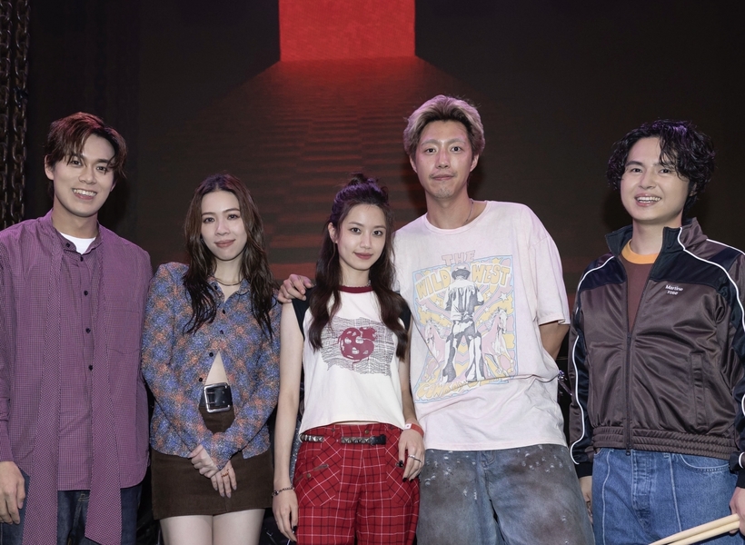 告五人Live house巡迴直到世界末日　演唱會現場驚見喪屍亂竄！？哲謙「被撲倒」　雲安見死不救想放生