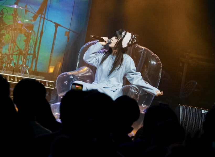 白安《路邊野餐》巡演北京開唱遇初雪喊「幸運」！雪中應景首唱〈雪人〉