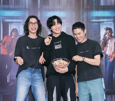 宇宙人【vivo x 宇宙人 [ α：回到未來1986 ] 台北小巨蛋演唱會】萬人朝聖嗨翻圓滿落幕　安可變大型慶生現場　滿場宇宙友提前為小玉暖壽