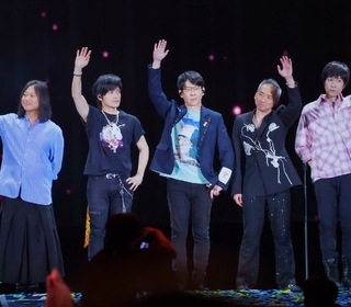 五月天《回到那一天》演唱會台中站新年快樂版6場完美落幕 尾場搖滾方丈敲木魚樂當〈派對動物〉