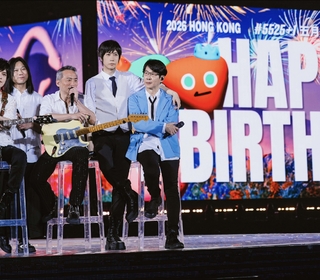 五月天《回到那一天》25週年巡迴演唱會 「生日快樂」成團週連慶四天  恐龍全場歌迷開趴「動次動次」