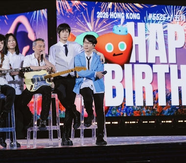 五月天《回到那一天》25週年巡迴演唱會 「生日快樂」成團週連慶四天  恐龍全場歌迷開趴「動次動次」