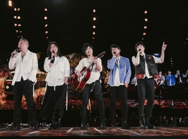 五月天5525+2《回到那一天》演唱會  9千萬打造侏羅紀世界 550萬歌迷見證55場鳥巢傳奇！