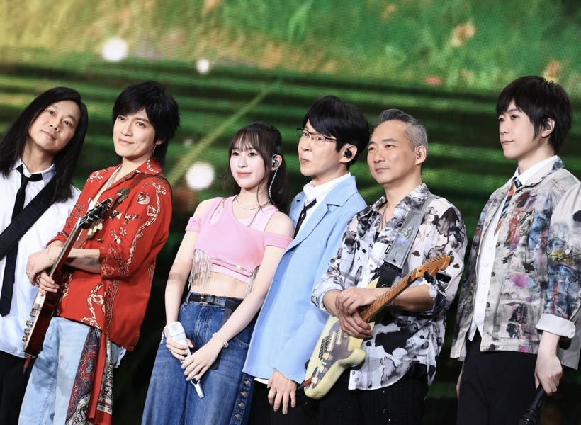 風雨改寫了日期　改變不了我們的約定！一天唱兩場　五月天《回到那一天》創下大巨蛋演唱8小時新紀錄