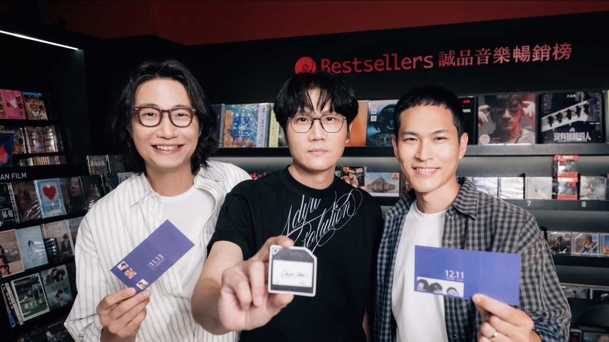金曲樂團宇宙人《Dear You》預購見面會人潮爆滿　近距離親自替歌迷蓋章送小卡掀熱潮